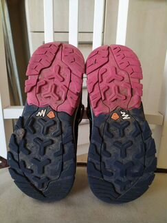 Кроссовки для девочки