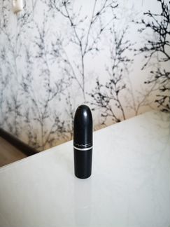 Помада MAC Costa Chik A47 frost