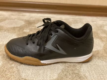 Кроссовки детские 28 размер