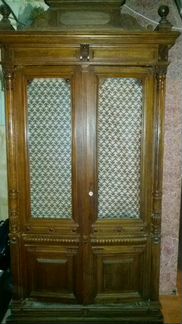 Шкаф антикварный