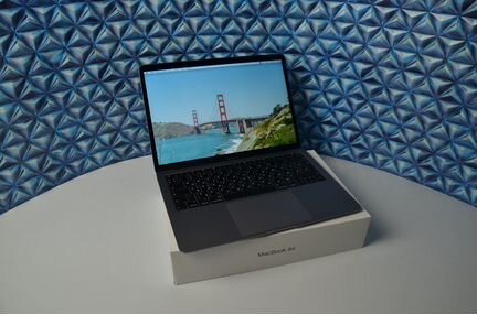 MacBook Air 13 2019 128Gb Space Gray (20 циклов)