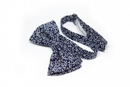 Галстук-бабочка темно-синяя с пузырьками