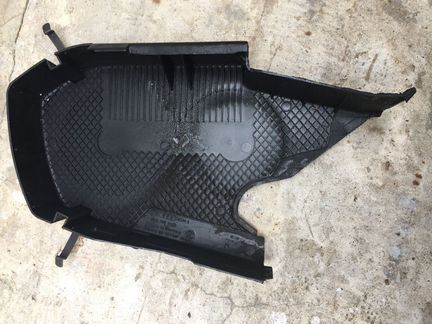 Крышка грм 4цил двиг 06A109108B VW Passat b5, Audi