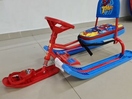 Снегокат со спинкой Ника Человек-паук (новый)