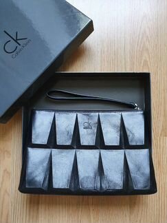 Новый кожаный клатч Calvin Klein