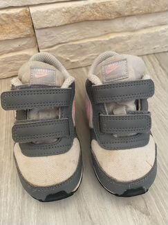 Детские кроссовки Nike, 22 размер