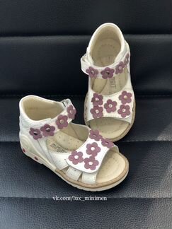 Сандалии для девочки