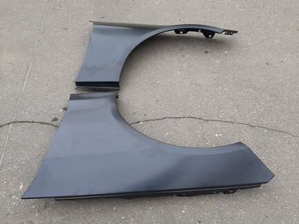 Крыло Мерседес 212