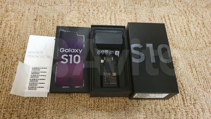 Телефон Samsung Galaxy S10