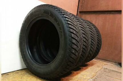 Продаю зимнюю резину good year