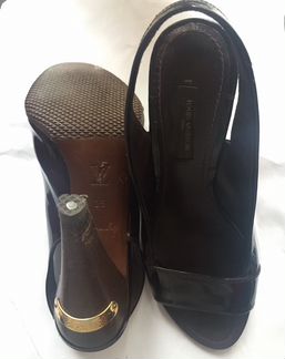 Louis Vuitton туфли кожаные лаковые, р. 35