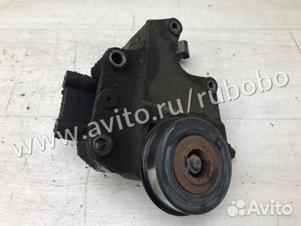 Кронштейн насоса гур Mitsubishi Galant 8 USA 4G64