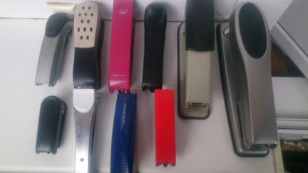 Калькулятор,степлер,дырокол