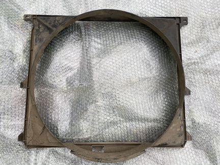 Диффузор вентилятора bmw e34 m20