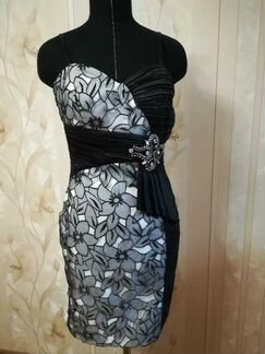 Платье вечернее