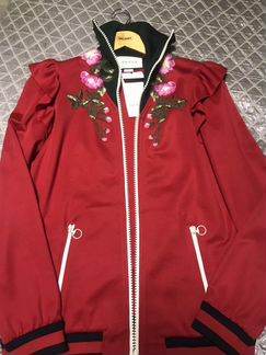 Новый стильный свитшот от Gucci