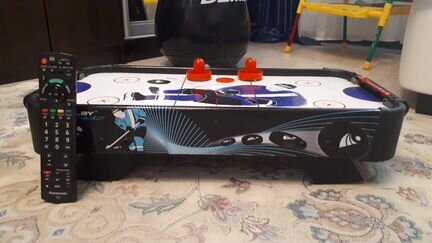 Настольный аэрохоккей