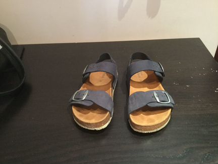 Продам детские сандалии Zara для мальчика