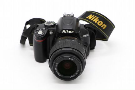 Nikon D3000 kit (пробег 8,6K)