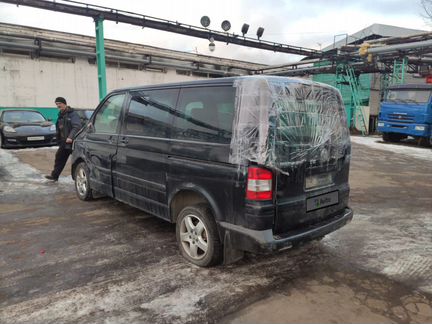 Volkswagen Multivan 3.2 AT, 2004, битый, 160 000 км