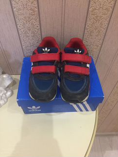 Кроссовки Adidas
