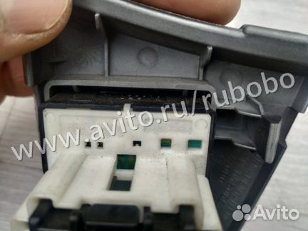 Блок управления зеркалами Mitsubishi Lancer 9 4G18