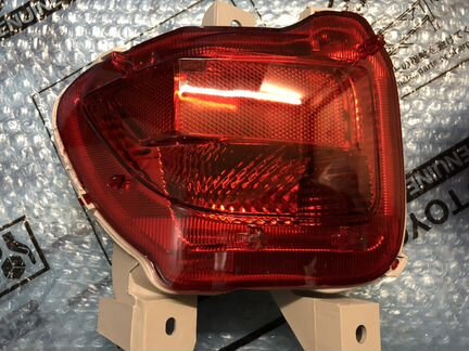 Toyota Rav 4 противотуманка задняя, новая