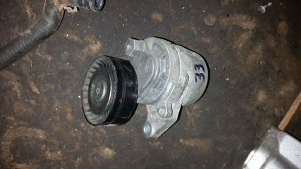 Ролик 2.5 Nissan Teana L33 запчасти