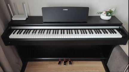 Цифровое пианино Yamaha YDP-142