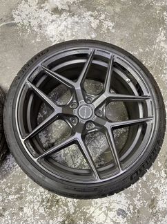 Диски 20 диаметра Brixton Forged с Michelin Pilot