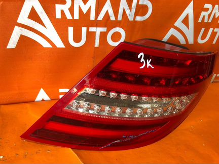 Фонарь задний правый Mercedes C-Class W204