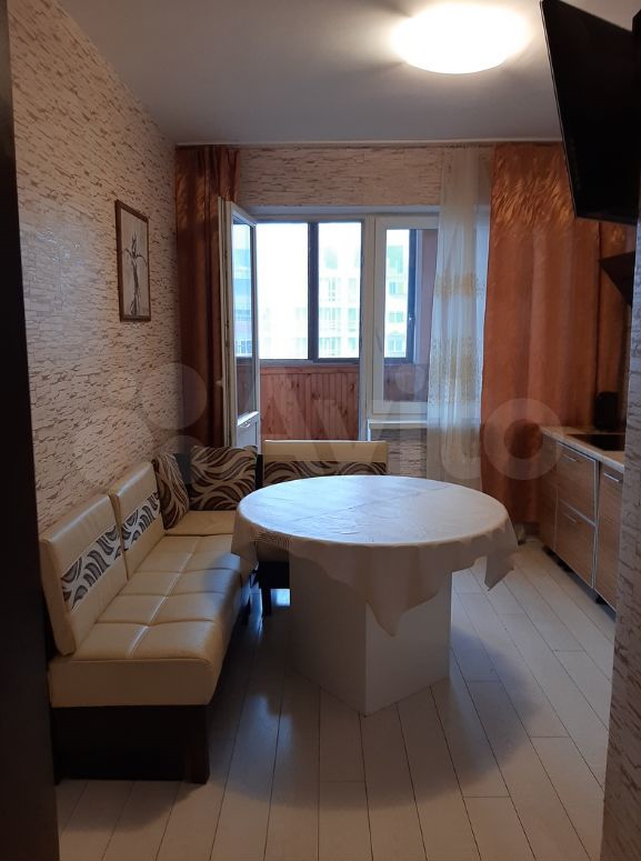2-к квартира, 70 м², 12/14 эт.