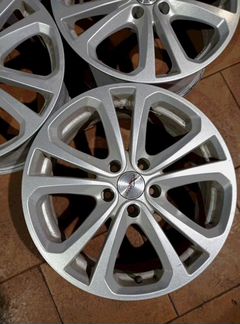 Диски бу литые R17 B на Audi Skoda