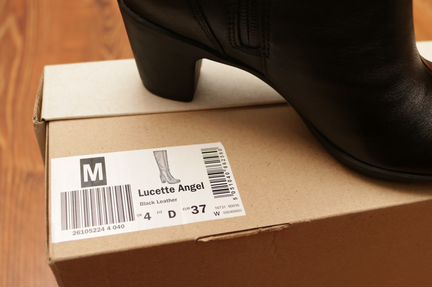 Сапоги новые Clarks модель Lucette Аngel