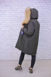 Парка с натуральным мехом
