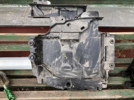 Крышка пола Левая мерседес W166