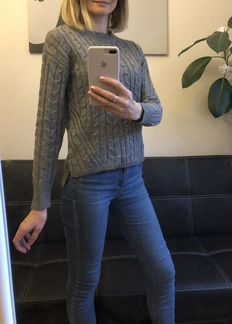 Свитер s новый