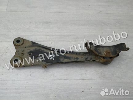Рычаг задний левый Toyota Rav4 ZSA30 3ZR 2011