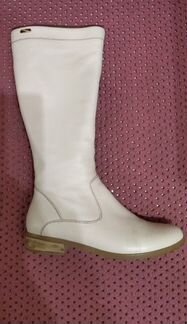 Кожаные осенние сапоги бежевые 38 размер