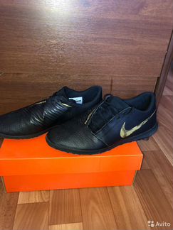 Бутсы-сороконожки Nike phantom venom