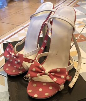 Босоножки женские