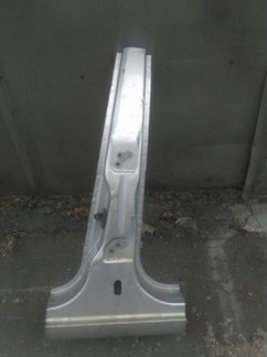 Стойка кузова центральная левая Ford Focus 2 2006