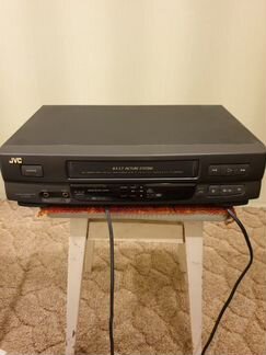 Видео магнитофон jvc