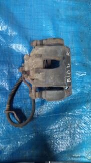 Суппорт тормозной передний правый Kia Rio 4