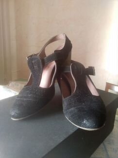 Итальянские туфли- босоножки 35 р J.J.Delacroix