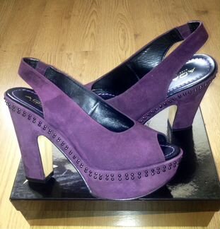 Босоножки adami. новые. 39 р-р