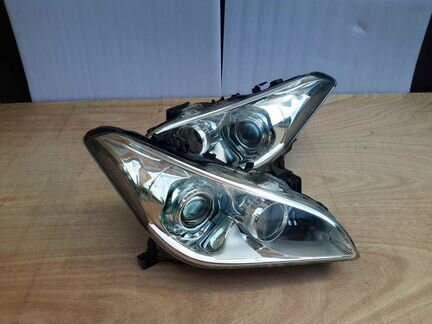 Фары на Инфинити м25 м37 оригинал
