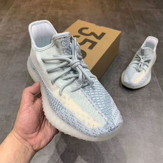 Yeezy Boost 350 V2 с Доставкой