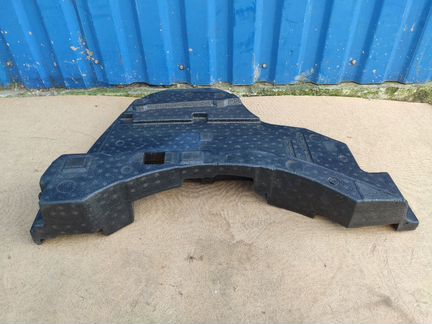Накладка Toyota Camry 50 55 багажника правая