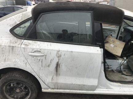 Дверь задняя правая на фольксваген поло